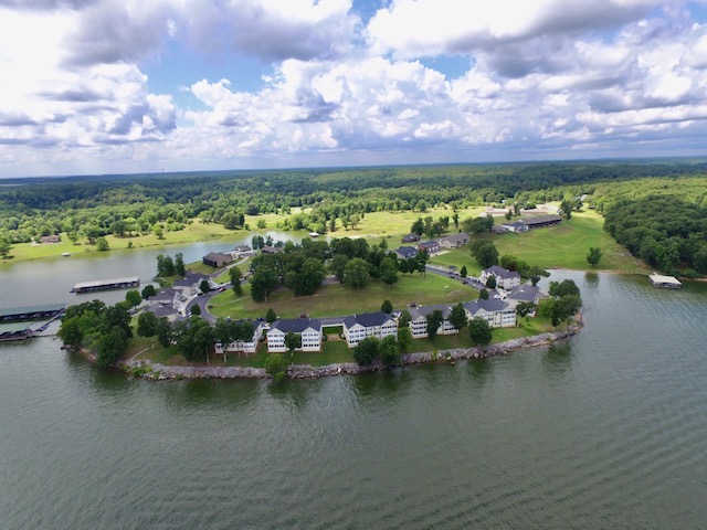Moon Bay Harbor Resort Lake Homes
